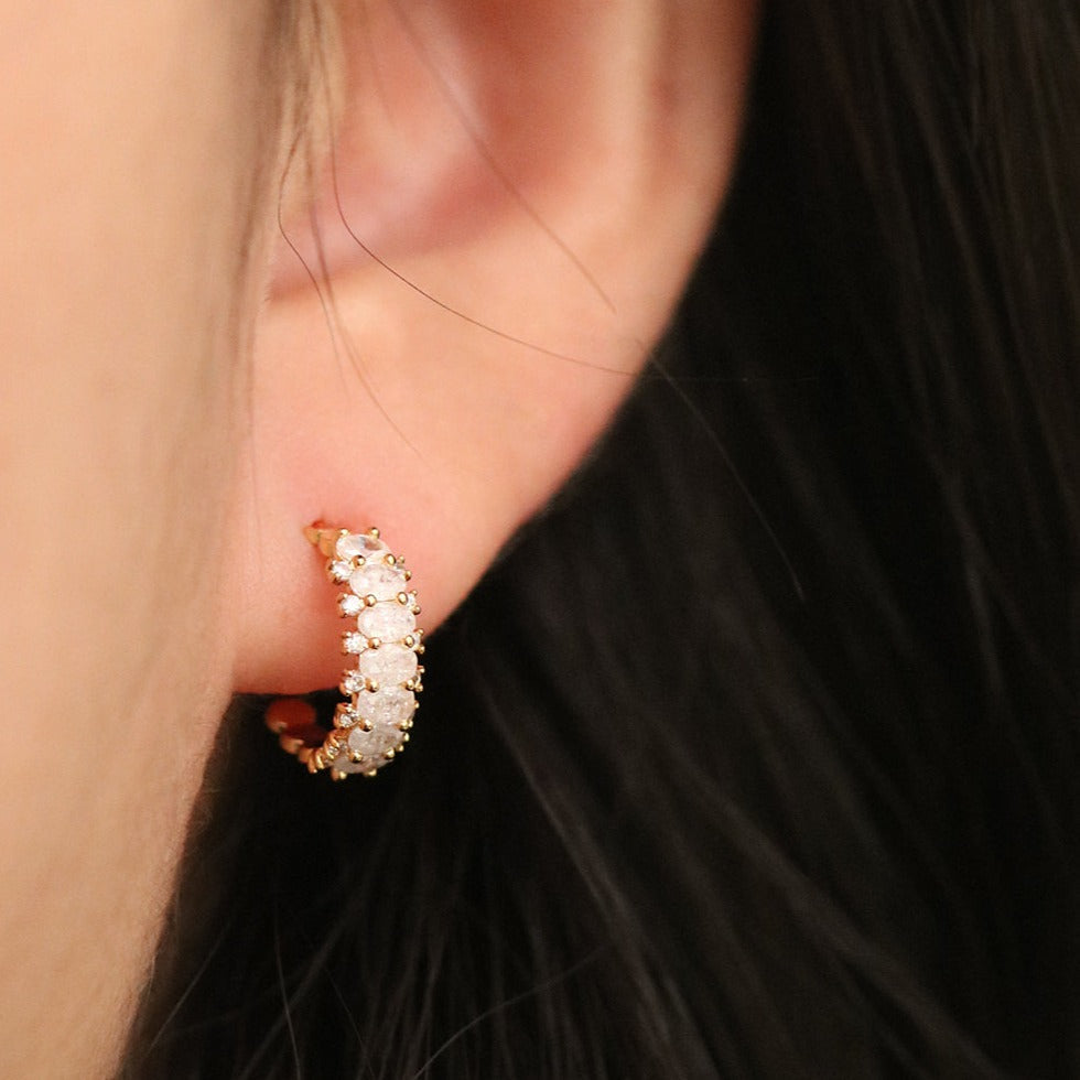 Halbcreolen mit Kristallrand