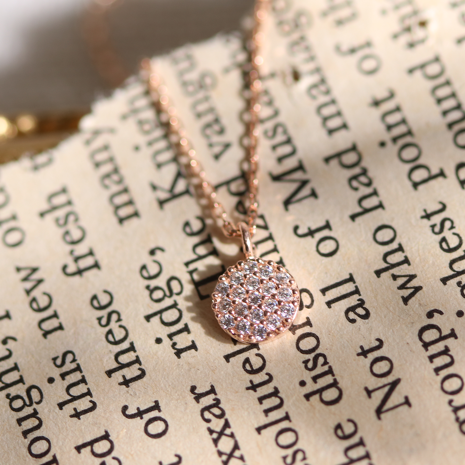 Kreisförmige Anhängerkette – Zirkonia